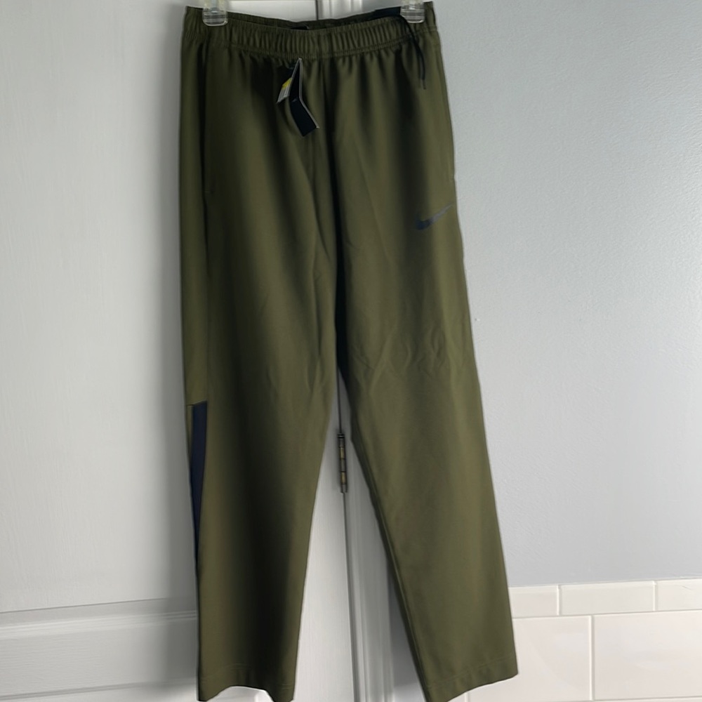 Men’s track pants size small